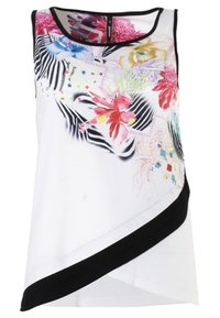 Top bianco senza maniche con accenti floreali e stampa zebra, caratterizzato da un orlo asimmetrico nero e un collo rotondo. Texture liscia.