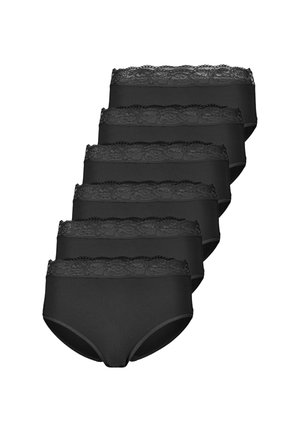 Sechs schwarze Hipster-Damenslips mit Spitzenbesatz am elastischen Bund, diagonal gestapelt auf weißem Hintergrund.