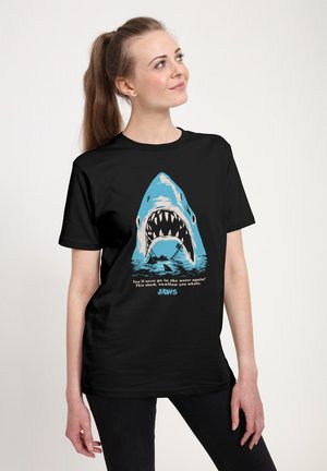 - T-shirt z nadrukiem