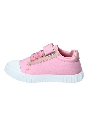 Różowy dziecięcy sneaker z białą gumową podeszwą, różowymi sznurowadłami i paskiem na rzep na górze do zapinania.