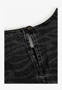 Wybrany, zebra print