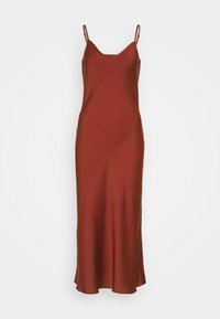 Vestido maxi sin mangas en tela color óxido. Presenta un escote en V, tirantes ajustables, textura suave y una abertura en un lado.