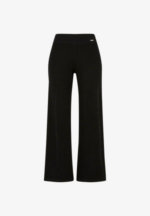 Weite schwarze Hose aus weichem Stoff mit glatter Textur. Verfügt über einen flachen Bund und minimalen Hardware-Details an der Seite.