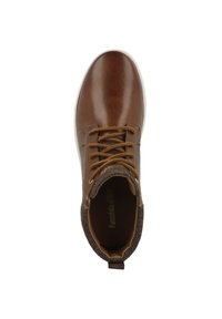 Bruine leren schoen met een ronde neus, een geprogrammeerd bruine stoffen kraag en beige zolen. Heeft bruine veters en een logo op de binnenzool.