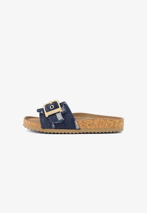 Open-toe slide-sandaal met kurken zool, bruin voetbed, denim riem met rafelige randen en verstelbare gouden gesp.