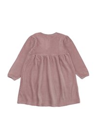 Langärmliges Kleid aus weichem, hellrosa Kordstoff mit geraffter Taille und runder Ausschnitt, das über eine glatte Textur und ein dezentes Rippmuster verfügt.