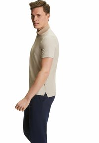 FALKE Poloshirt - cognac