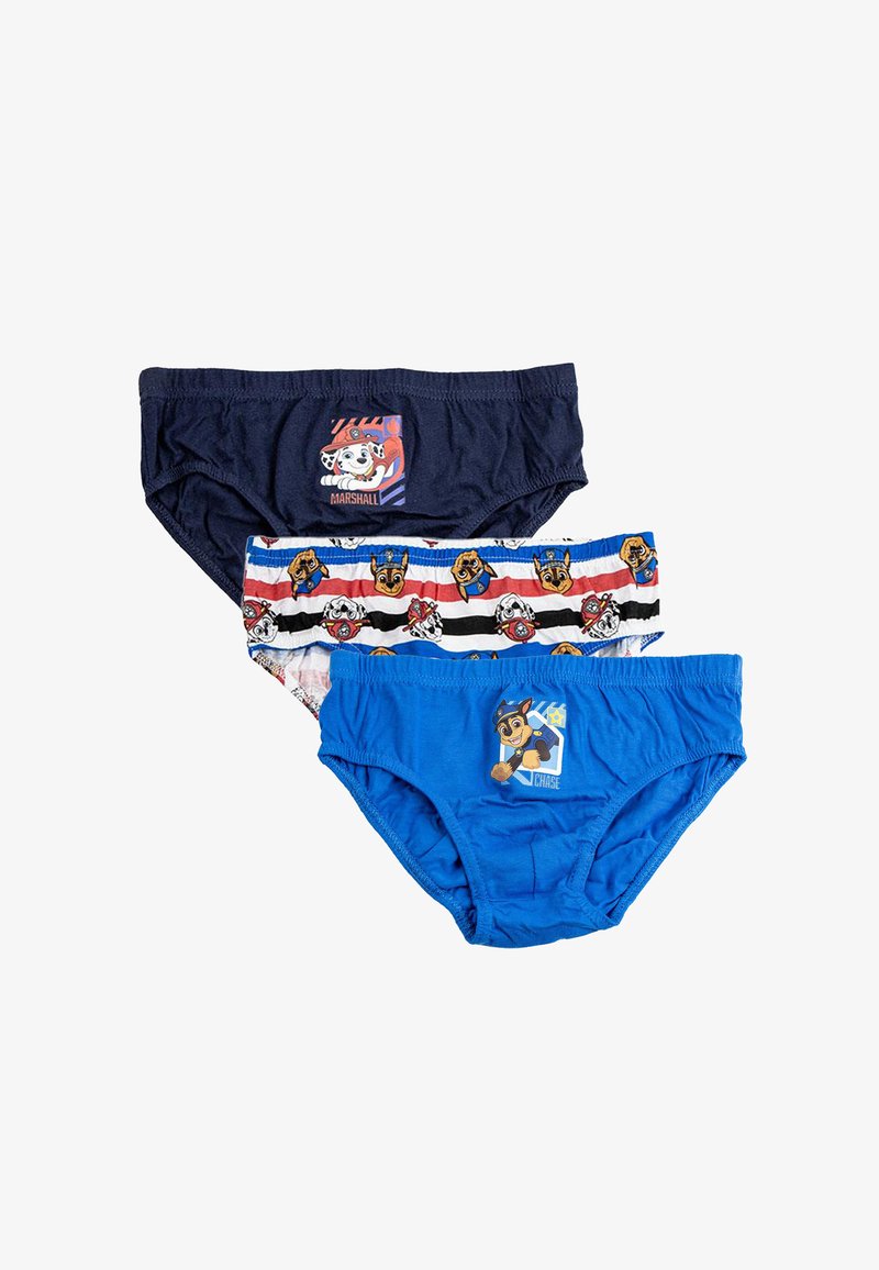 Tre paia di mutandine per bambini: blu navy, a righe con grafiche di animali, e blu uniforme, con personaggi di cani dei cartoni animati su toppe di stoffa.