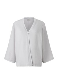 Hellgrauer, kurzärmeliger Kimono-Cardigan im V-Ausschnitt, aus weichem Stoff, mit strukturiertem Oberflächenmaterial und genähten Kanten.