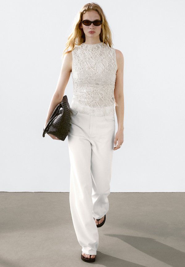 CREASED EFFECT FUNNEL NECK - Top - beige2