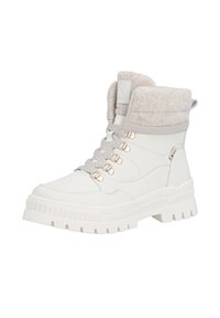 Białe botki skórzane z teksturowanym mankietem z tkaniny, z złotymi elementami, sznurowaniem oraz grubą, wytrzymałą podeszwą.
