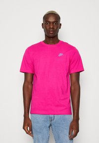 Nike Sportswear CLUB TEE - T-shirt básica - active pink