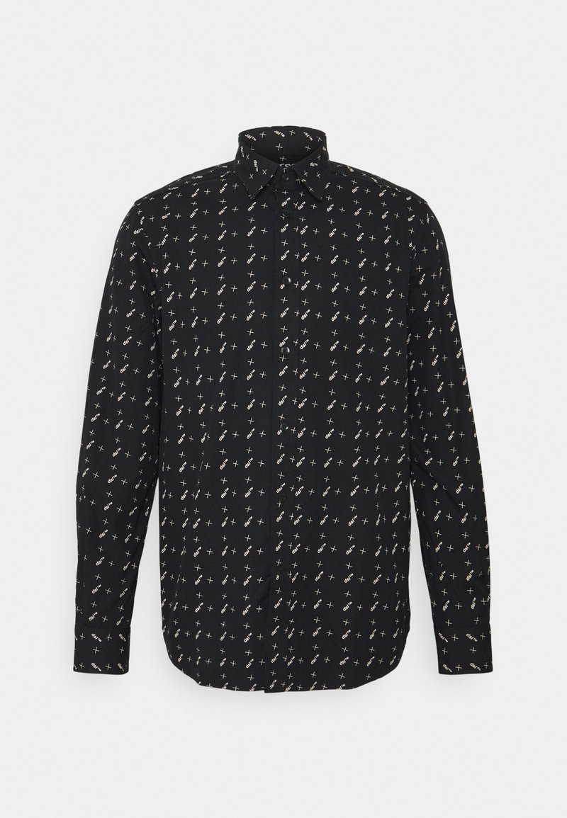 Czarna koszula zapinana na guziki z małym, białym wzorem geometrycznym. Długie rękawy, ostre kołnierz i prosty krój. Miękka tekstura materiału.