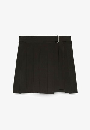 Schwarzer plissierter Rock mit einem Taillenbund, ausgestattet mit einer silbernen Schnalle und einem seitlichen Bindeband. Hergestellt aus glattem Stoff mit einem strukturierten Design.