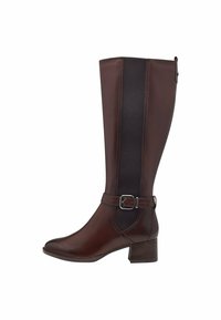 Botte en cuir marron, montant jusqu'au genou, avec un panneau texturé, un accent de boucle et un talon bas. Fini lisse avec un design épuré et ajusté.