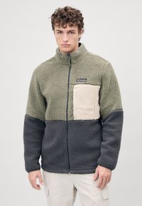 Columbia MOUNTAINSIDE™  khaki