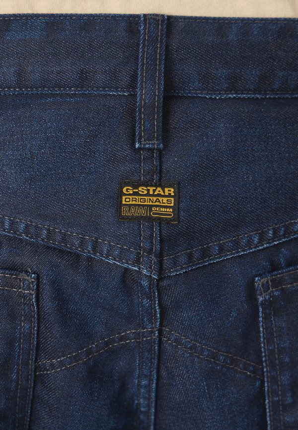 5620 3D REGULAR - Relaxed fit jeans - worn in frisian night3