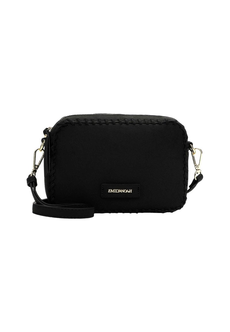Černá crossbody taška vyrobená z syntetického materiálu, se zašitými okraji, zipovým uzavíráním a zlatými kovovými detaily s logovým štítkem.