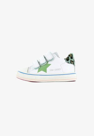 Trainers - white