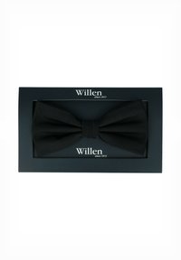 Black bow tie made of textured fabric, presented in a dark blue box with the brand name "Willen" and the year "1972" displayed.