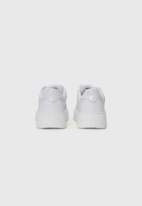 Tommy Hilfiger SNEAKER - Tenisice - white