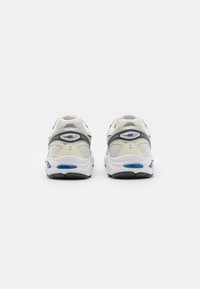 ASICS SportStyle GT-2160 UNISEX - Tenisice - cream/denim blue