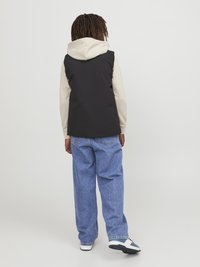 Thumbnail Image 3