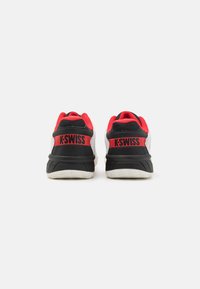 K-SWISS HYPERCOURT EXPRESS 2 HB - Zapatillas de tenis para tierra batida - white/limo red