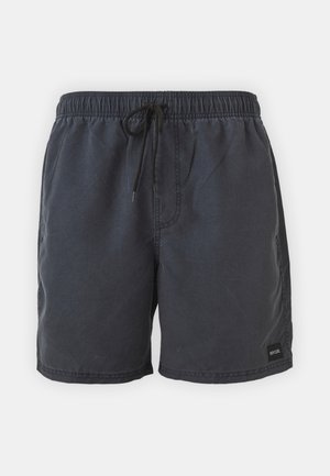 Pantaloni scurți de înot negri cu talie elastică și șnur de ajustare. Dispun de buzunare laterale și o etichetă mică a brandului pe piciorul stâng.