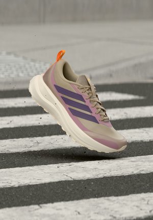adidas Performance, RUNFALCON 6 ATR - Zapatillas running asfalto - khaki three/violet/magic mauve