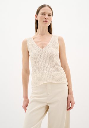 Top - whisper white