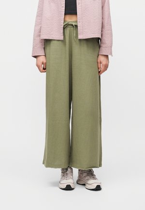 LEKEITIO BREAKM PANT - Nadrágok - oil green