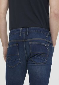 Lee Cooper Vaqueros slim fit - deep blue brushed