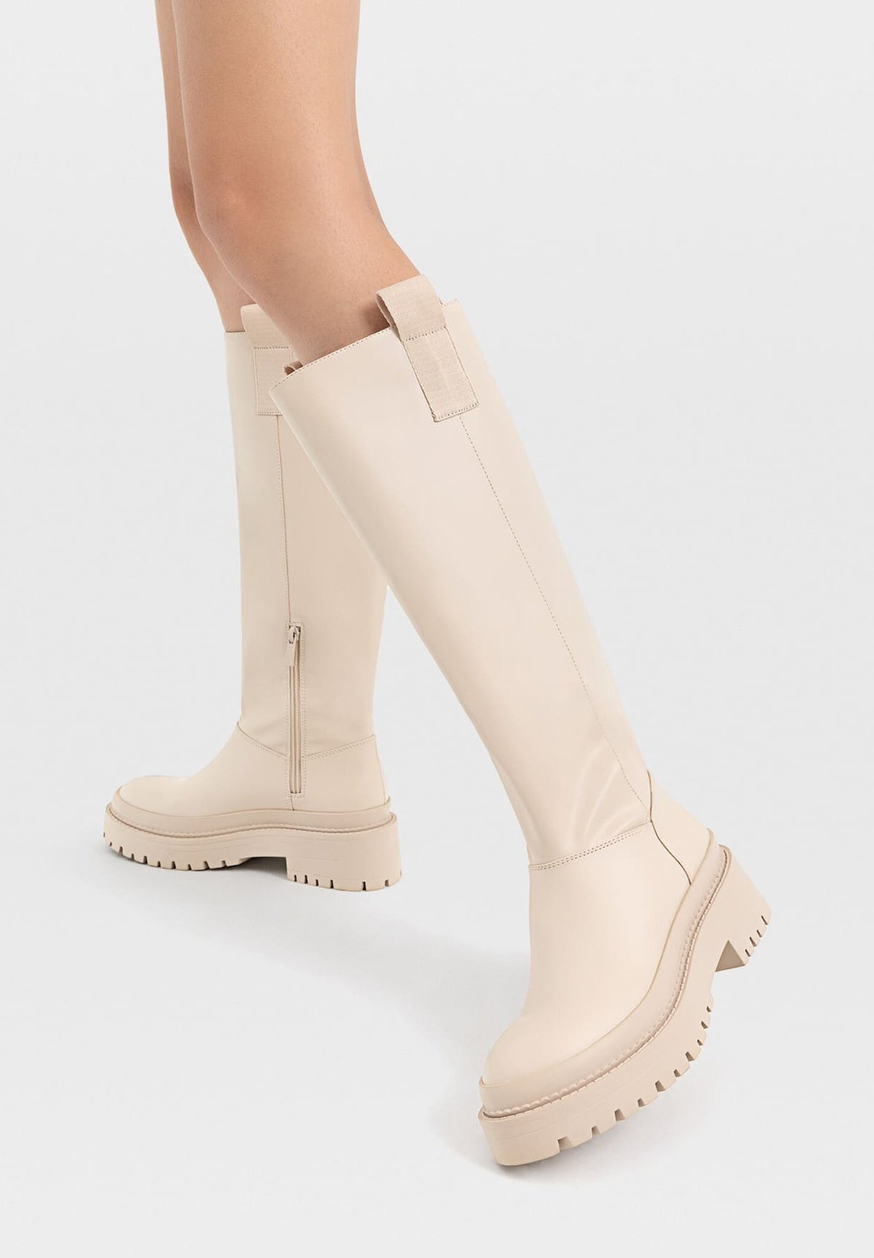Stradivarius MIT GUMMIERTEM - Laarzen - off-white/crème - Zalando.be