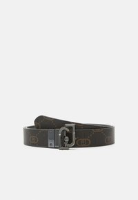 Cintura marrone con motivo, realizzata in materiale texturizzato, con fibbia in metallo tono argento e accenti distintivi del logo in tutto.