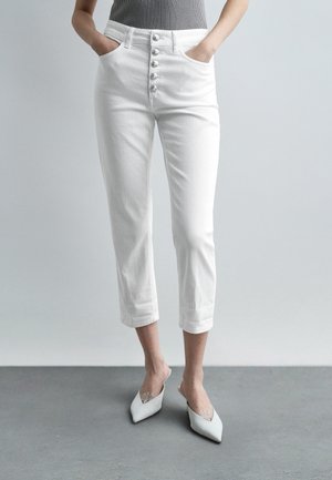 KOONS POCKETS LOOSE FIT JEWEL BUTTONS - Egyenes szárú farmer - white