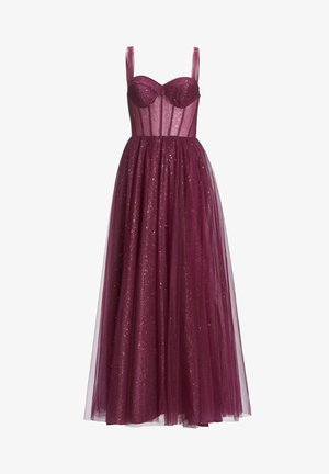 Bordowa wieczorowa sukienka z dopasowanym gorsetem, przejrzystą warstwą tiulu i subtelnymi błyskotkami. Posiada cienkie ramiączka oraz pełną spódnicę w kształcie litery A.