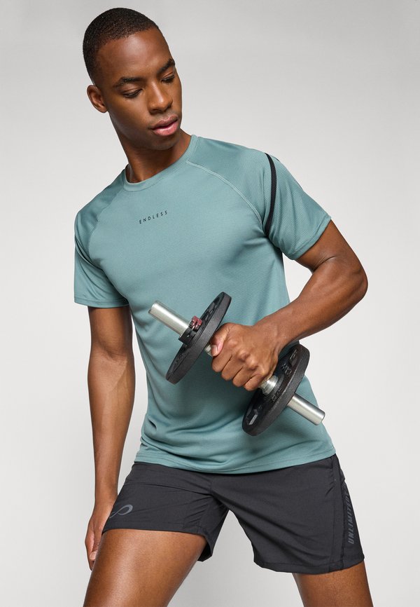 APHEX - Sports T-shirt - cypress2