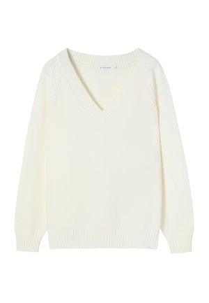 Suéter de cuello en V en suave punto crema, con puños y dobladillo acanalados. Hombros redondeados con detalles de punto trenzado en las mangas.