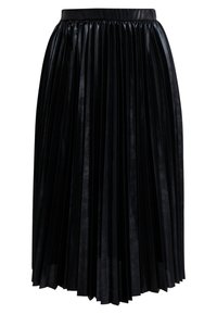 Gonna nera plissettata realizzata in materiale liscio e lucido. Presenta una vita elastica e scende sotto il ginocchio con una silhouette fluida a trapezio.