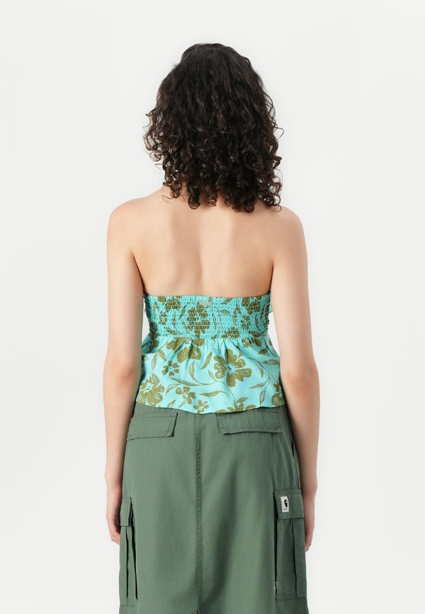 YOUR DREAM  - Top - poolside2