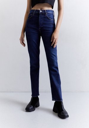 FREYA HIGH RISE SLIM - Jeans Slim Fit - divided (red cast indigo)