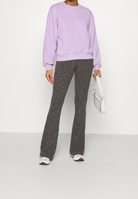 Gina Tricot Sweatshirt - purple