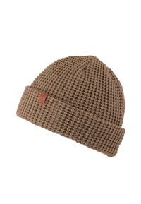 Czapka beanie w ciepłym brązowym kolorze, dziana w teksturowany wzór waflowy. Posiada mankiet oraz małą skórzaną naszywkę z logo.