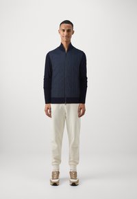 Belstaff KELBROOK  ZIP CARDIGAN - Cardigan - washed navy