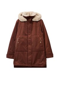 Ruskea pehmeä takki, jossa on tekoturkiskaulus, pitkät hihat, sivutaskut ja nappikiinnitykset. Silkkinen kangas, jossa on hieman kiiltävä pinta.