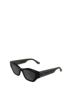 Zwarte plastic rechthoekige zonnebril met donkere glazen. Groene patroonaccenten op de zijkanten van de pootjes. Voorzien van een logodetail op de arm.