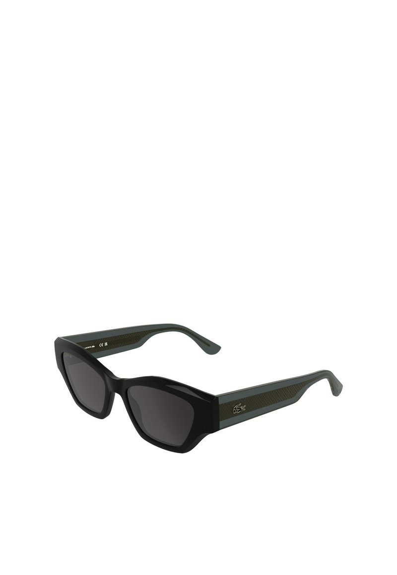 Lunettes de soleil rectangulaires en plastique noir avec des verres foncés. Accents à motifs verts sur les branches. Détail logo sur la branche.