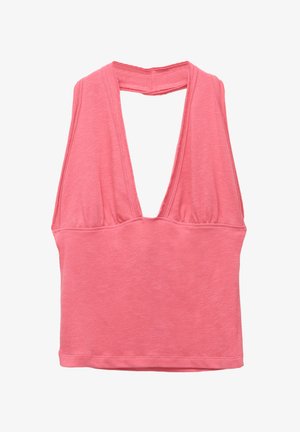 Rózsaszín, ujjatlan felső mély V-nyakkal, puha anyagból, laza szabással és alacsony hátkivágással. A vállakon összegyűrt varrásokkal rendelkezik.