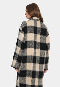 Saint Tropez Classic coat - black